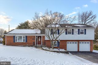 500 DEUBLER ROAD, Camp Hill, PA 17011