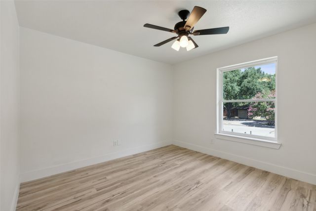 2824 Reedcroft Drive, Farmers Branch, TX 75234