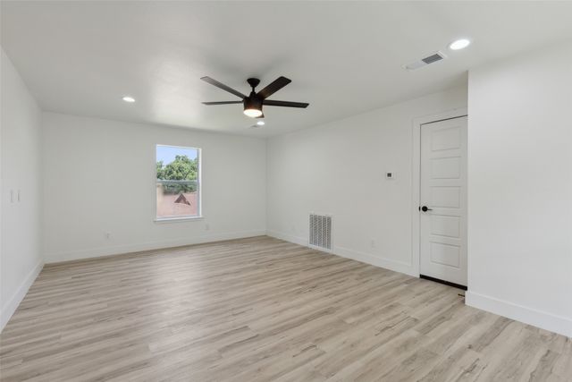 2824 Reedcroft Drive, Farmers Branch, TX 75234