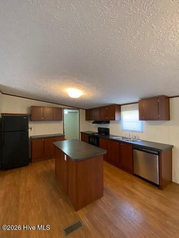 1951 Stanley Road SW, Supply, NC 28462