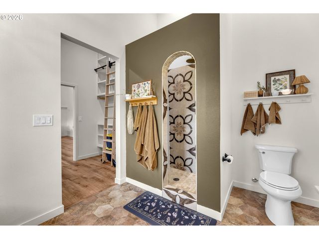 16721 Ne 222ND Ave, Brush Prairie, WA 98606
