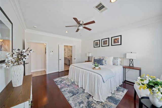 2011 Spring Cedar Lane, Houston, TX 77077