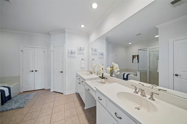 2011 Spring Cedar Lane, Houston, TX 77077