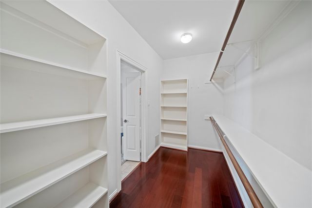 2011 Spring Cedar Lane, Houston, TX 77077