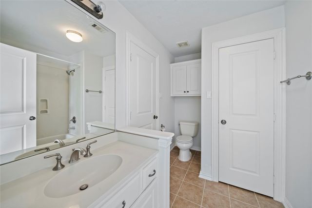 2011 Spring Cedar Lane, Houston, TX 77077