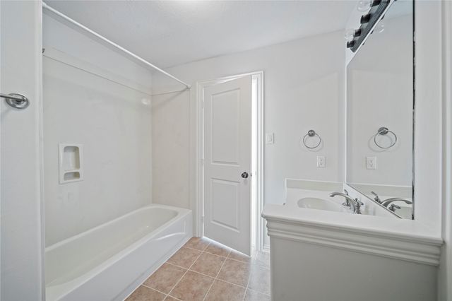 2011 Spring Cedar Lane, Houston, TX 77077