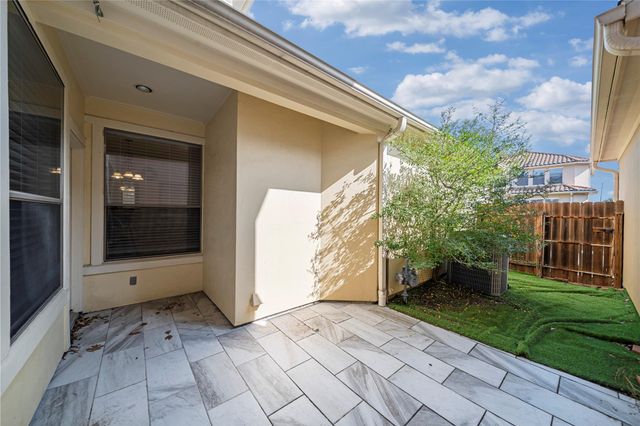 2011 Spring Cedar Lane, Houston, TX 77077