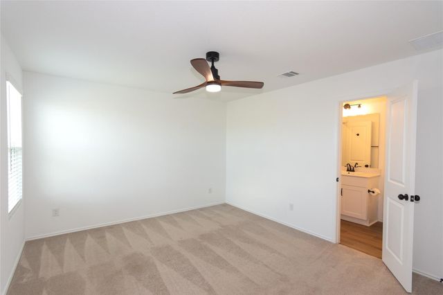 548 Rancho Del Cielo LOOP, Jarrell, TX 76537