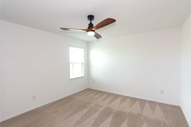 548 Rancho Del Cielo LOOP, Jarrell, TX 76537