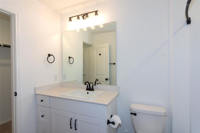 548 Rancho Del Cielo LOOP, Jarrell, TX 76537