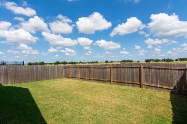 548 Rancho Del Cielo LOOP, Jarrell, TX 76537