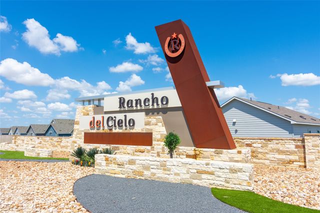 548 Rancho Del Cielo LOOP, Jarrell, TX 76537
