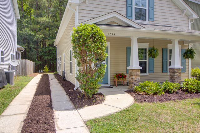 1754 Towne Street, Johns Island, SC 29455