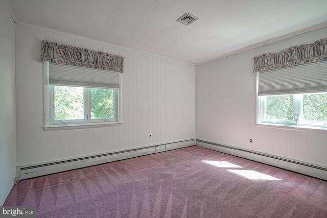 430 OAK AVE, Blackwood, NJ 08012