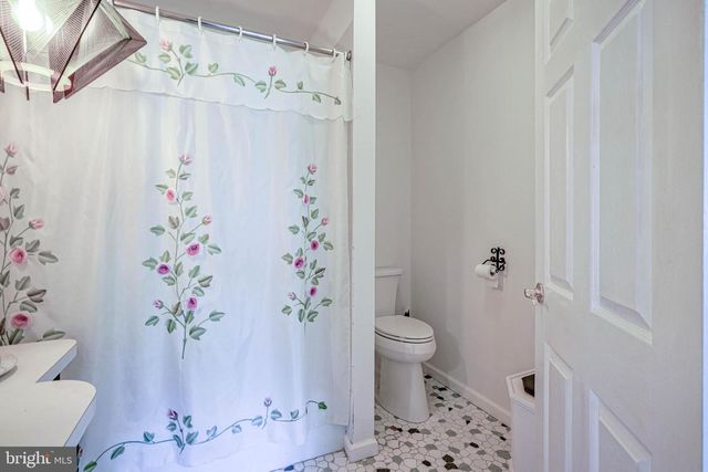 430 OAK AVE, Blackwood, NJ 08012
