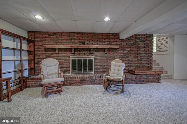 430 OAK AVE, Blackwood, NJ 08012
