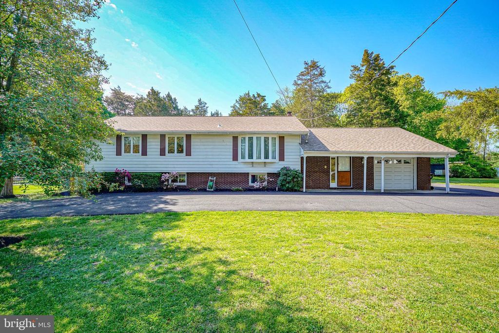430 OAK AVE, Blackwood, NJ 08012