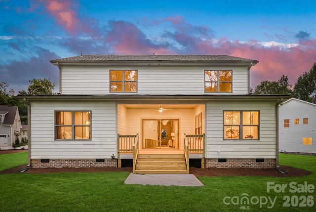 2315 Chateau Court, Matthews, NC 28105