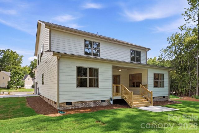 2315 Chateau Court, Matthews, NC 28105