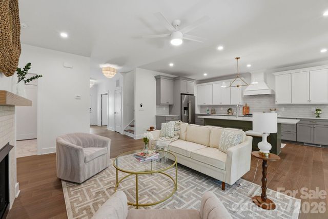 2315 Chateau Court, Matthews, NC 28105