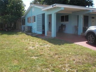 4940 SW 25th Avenue, Dania Beach, FL 33312