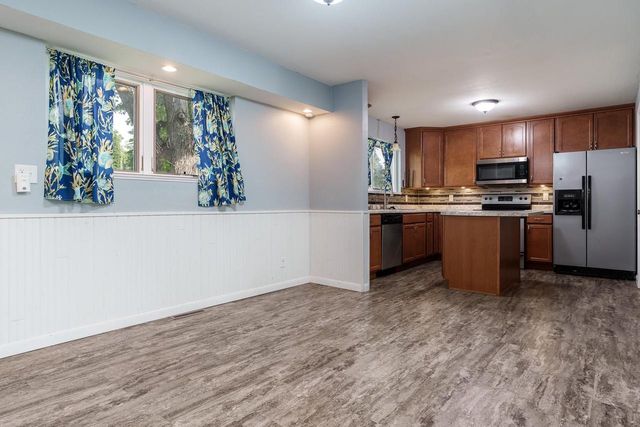 2066 S Masters Street, Beloit, WI 53511