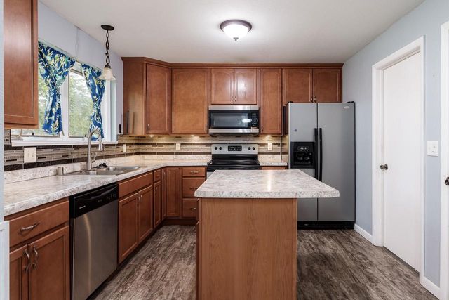 2066 S Masters Street, Beloit, WI 53511