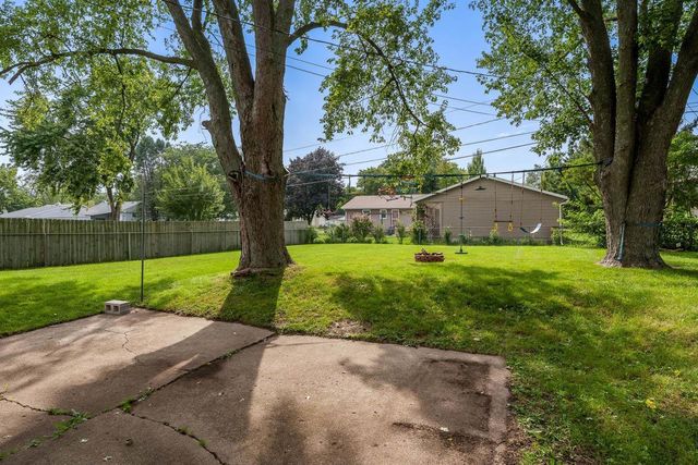 2066 S Masters Street, Beloit, WI 53511