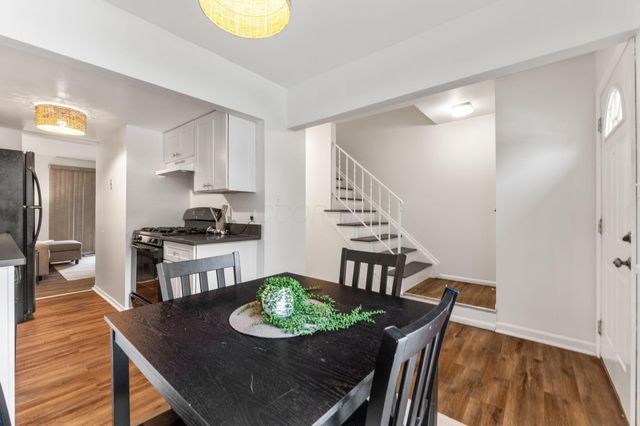 106 Tarryton Court E, Columbus, OH 43228