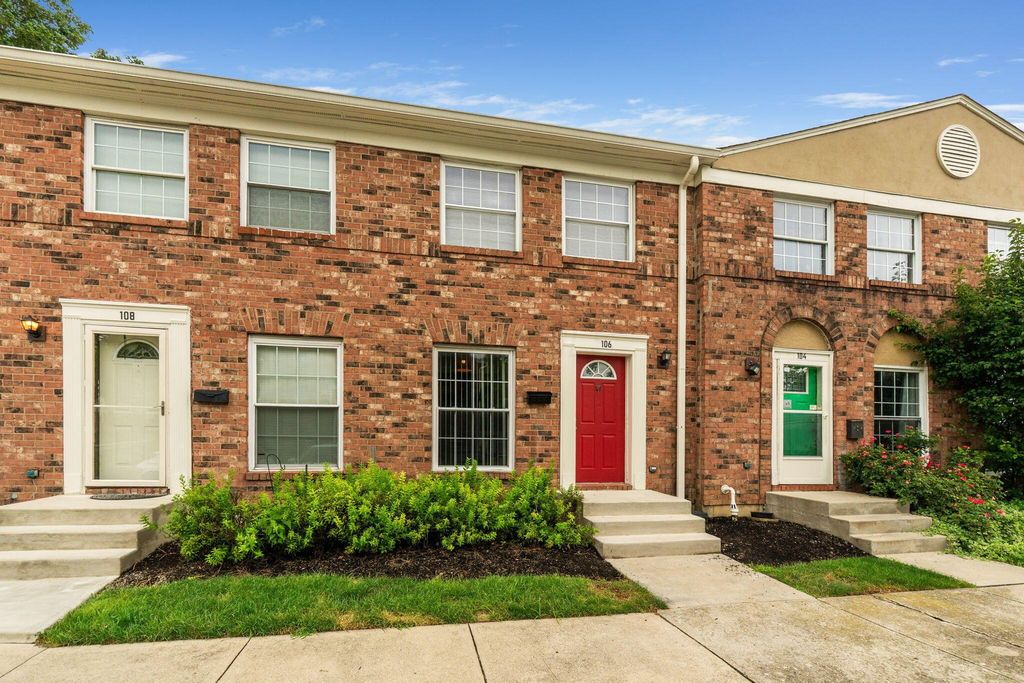 106 Tarryton Court E, Columbus, OH 43228
