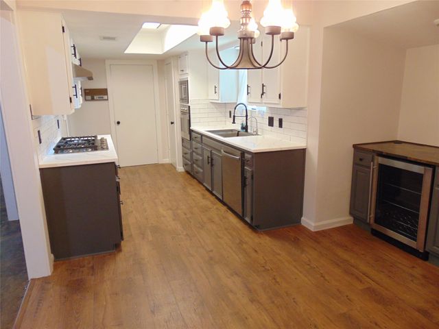 9 Whispering Lane, Hickory Creek, TX 75065