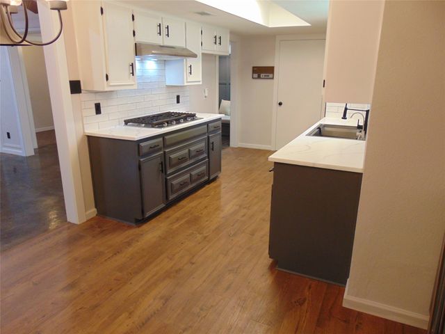 9 Whispering Lane, Hickory Creek, TX 75065
