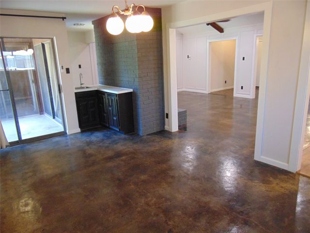9 Whispering Lane, Hickory Creek, TX 75065