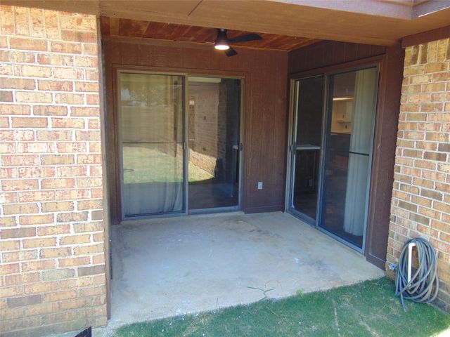 9 Whispering Lane, Hickory Creek, TX 75065