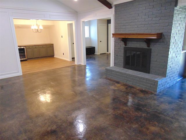 9 Whispering Lane, Hickory Creek, TX 75065