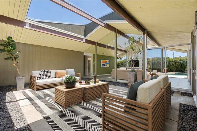 626 E Palmdale, Orange, CA 92865