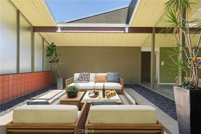 626 E Palmdale, Orange, CA 92865