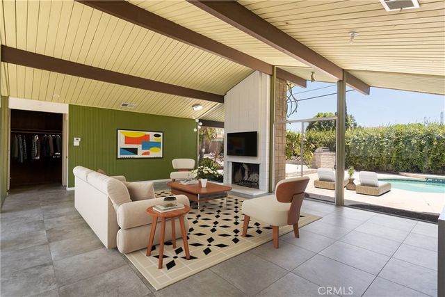 626 E Palmdale, Orange, CA 92865