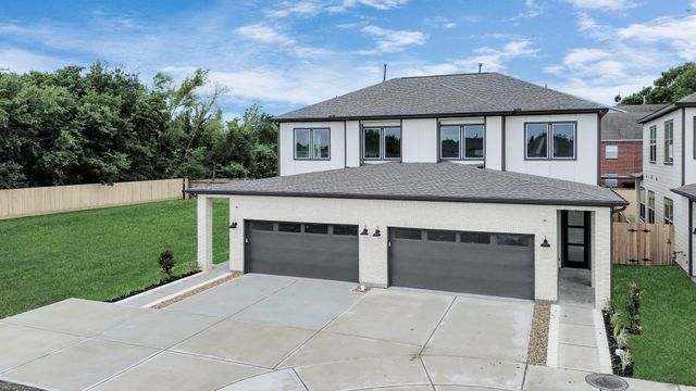 4338 Avron Drive B, Stafford, TX 77477