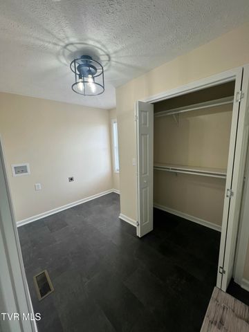 20011 Orion Avenue, Bristol, VA 24202