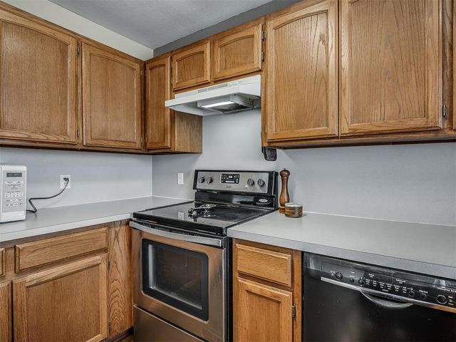 708 Peppertree Court, Norman, OK 73071