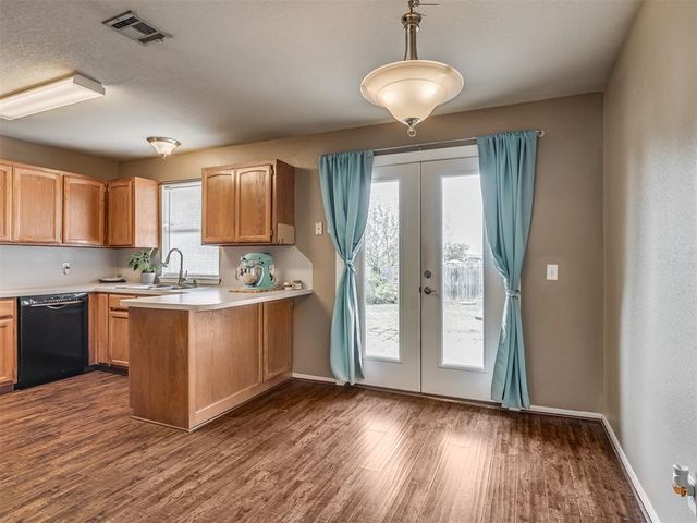 708 Peppertree Court, Norman, OK 73071