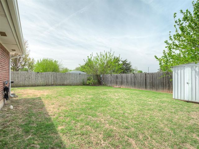 708 Peppertree Court, Norman, OK 73071