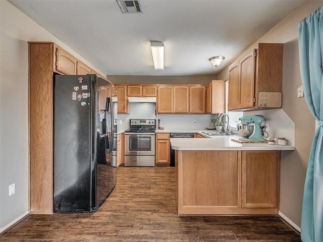 708 Peppertree Court, Norman, OK 73071