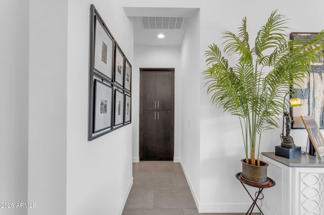 10545 E THORITE Avenue, Mesa, AZ 85212