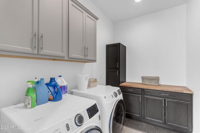 10545 E THORITE Avenue, Mesa, AZ 85212