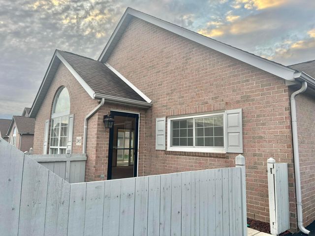 2465 Meadow Glade Drive, 26, Hilliard, OH 43026