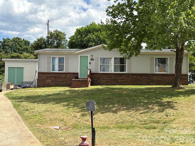 5507 Sandy Creek Court, Newton, NC 28658