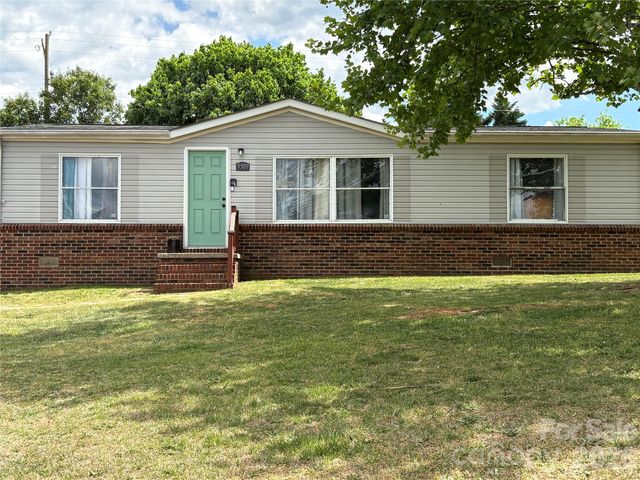 5507 Sandy Creek Court, Newton, NC 28658
