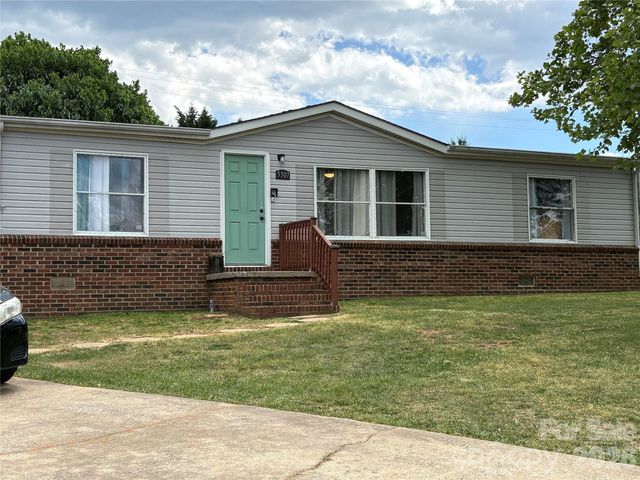 5507 Sandy Creek Court, Newton, NC 28658